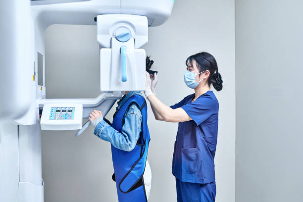 Best Dentist Open Late Near Me  in Franklin Park, IL